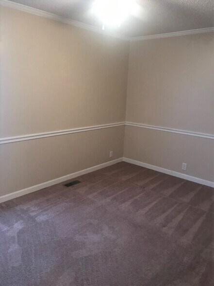 Bedroom 1 - 937 Cheeks Lane
