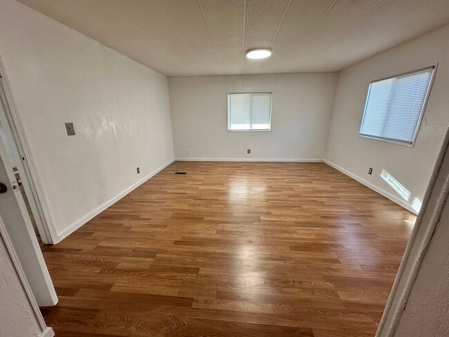 Building Photo - 44826 Orpington Ave