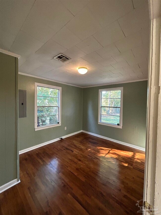 Building Photo - 517 Lakewood Rd