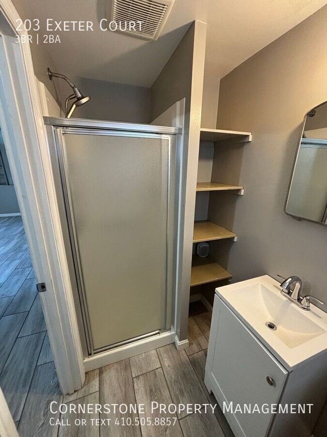 Building Photo - 203 Exeter Ct