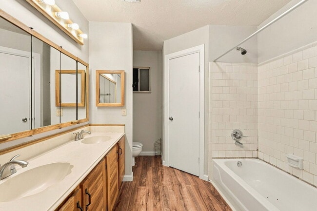 Building Photo - 7623 Kite Hill Dr