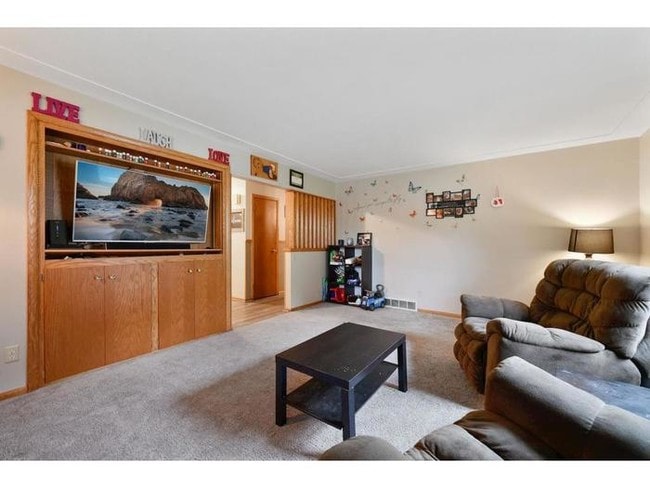 Building Photo - Beautiful Ranch Style 3BR 2BA Home in Milaca