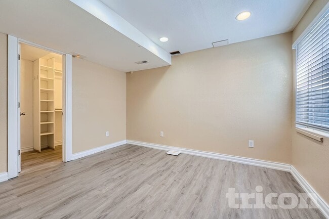 Building Photo - 19714 E Harvard Dr