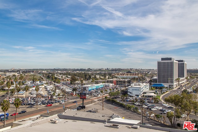 Building Photo - 13600 Marina Pointe Dr