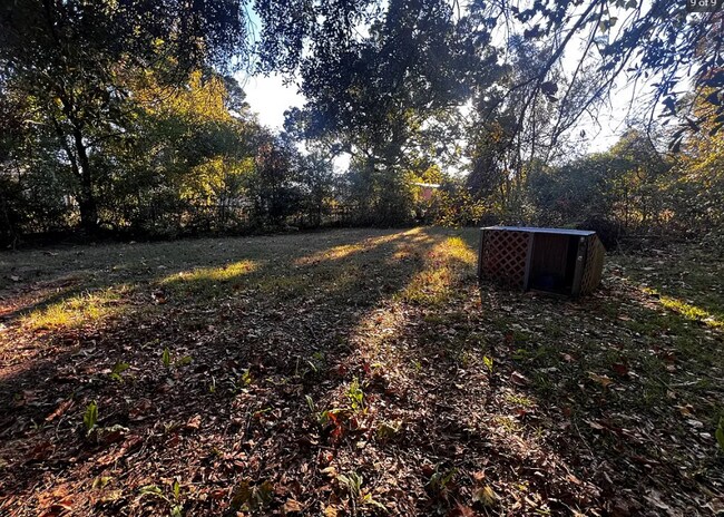 Building Photo - 224 Shellwood Dr