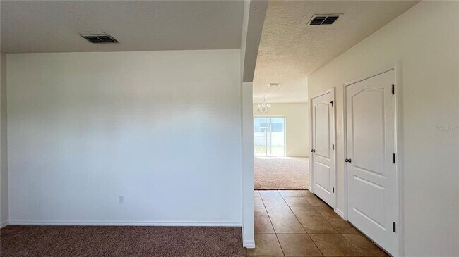 Building Photo - 16628 Broadford Ln