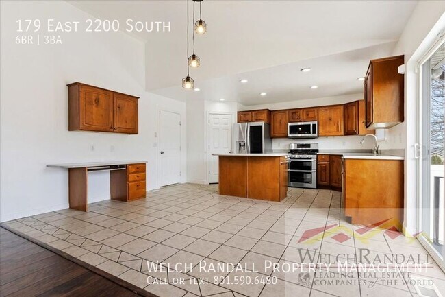 Building Photo - 179 E 2200 S