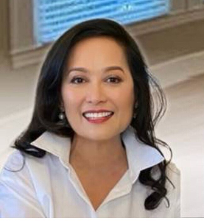 Building Photo - One Bedroom**Parking Included**The BayCrest- A Full Amenity Building**Open House**Sat/Sunday**11-...