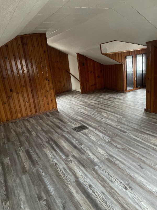 Building Photo - 15003 Ardmore St