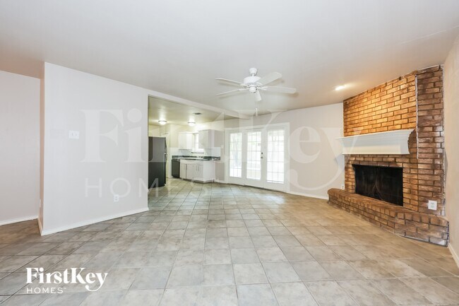 Building Photo - 5321 Saddleback Rd