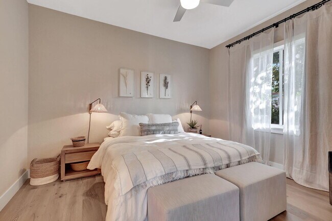 Building Photo - 11615 Paradise Cove Ln