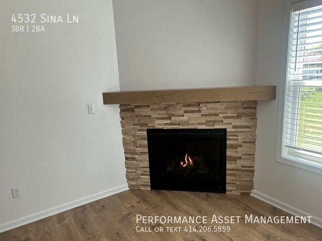 Building Photo - 4532 Sina Ln