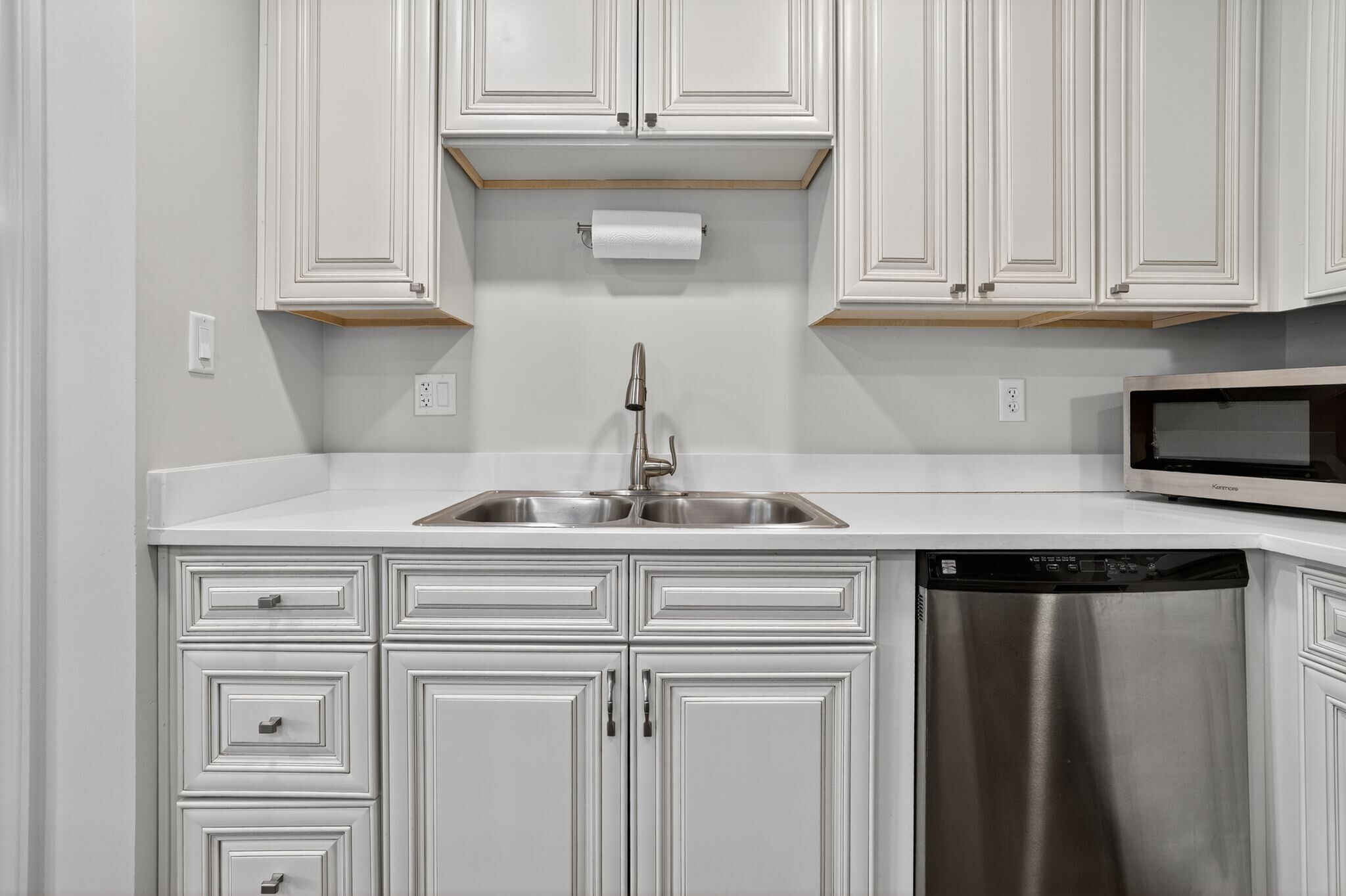 Building Photo - 2900 NE Kendallwood Pkwy