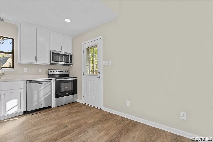 Building Photo - 3805 Dogwood Ave