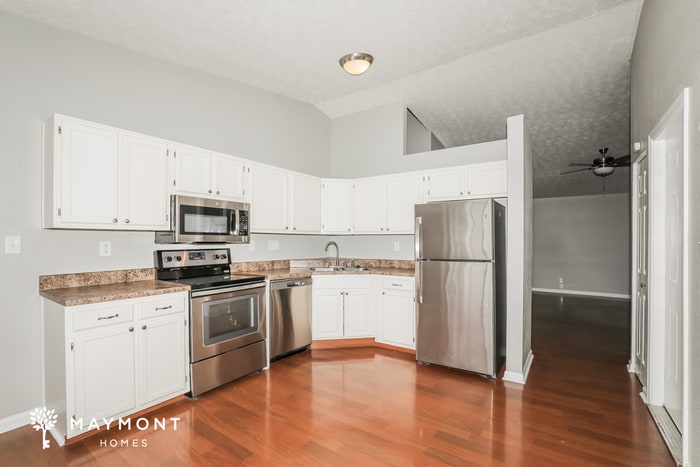 Building Photo - 5926 Buck Rill Dr