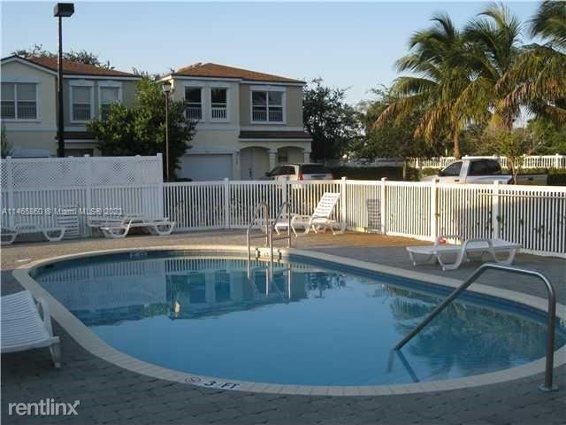 Building Photo - 3 br, 2 bath House - 907 SW 15th St 1