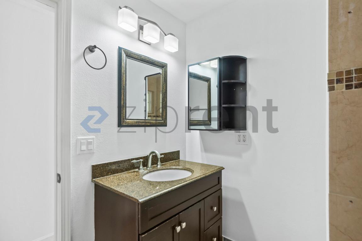 Building Photo - 3350 Denton Way