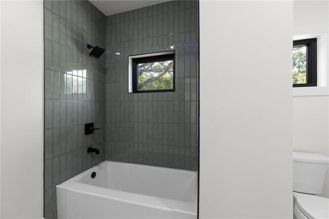 Building Photo - 2278 Tally Dr