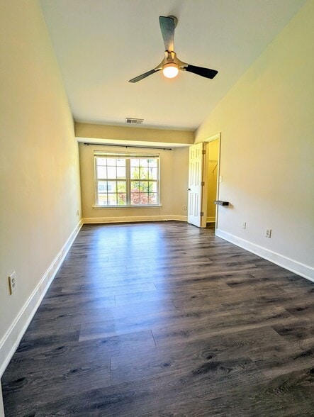 Building Photo - 3369 Hidden Cove Cir NW