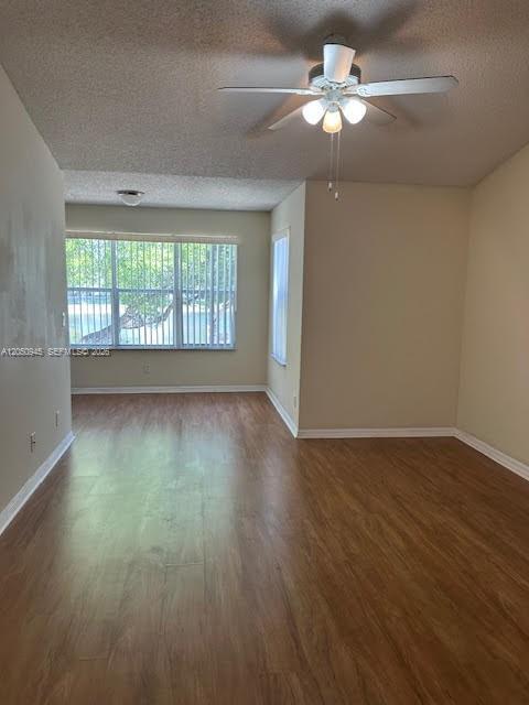 Building Photo - 12950 Vista Isles Dr