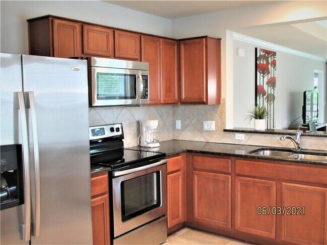 Building Photo - 106 Coyote Trail