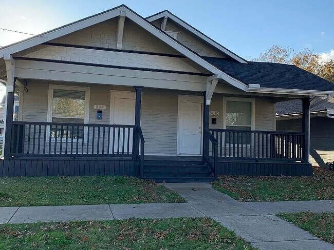 Building Photo - 803 N McKinney St