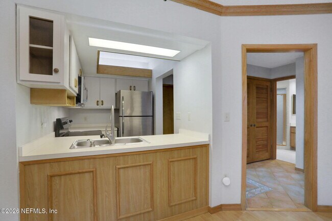 Building Photo - 2970 Ravines Rd