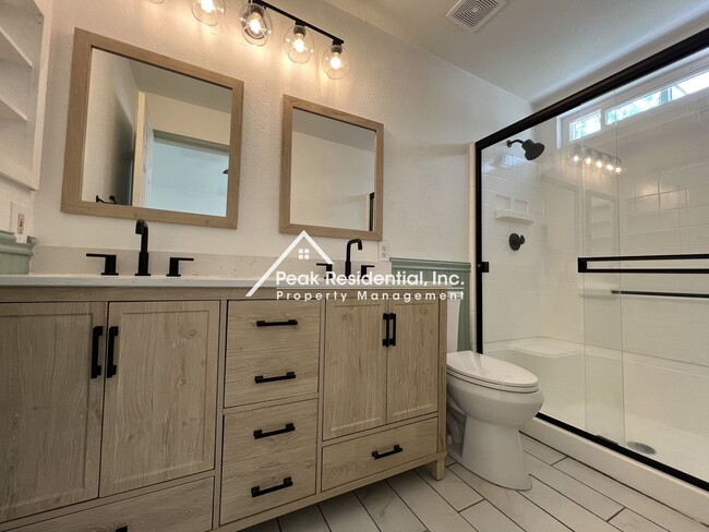 Building Photo - Wonderful 3bd/2ba Elk Grove Home with Garage!