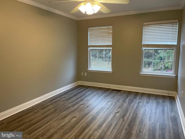 Building Photo - 831 Herring Creek Ct