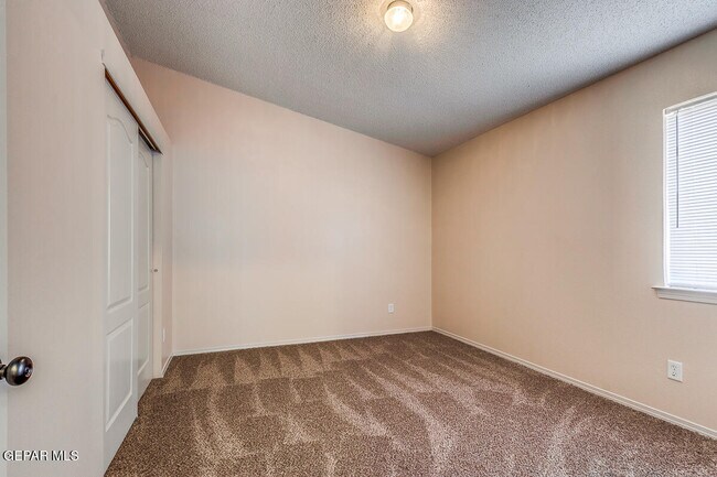 Building Photo - 11933 Mesquite Bush Dr