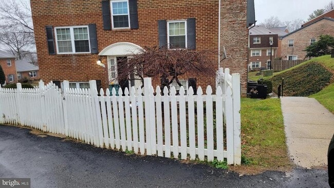 Building Photo - 9832 Hagel Cir