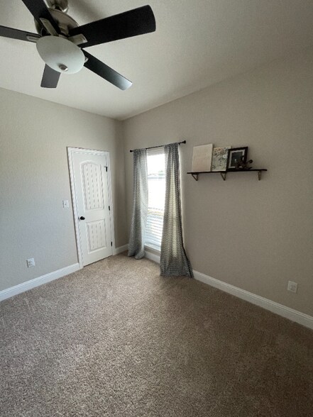 Building Photo - 7549 Salerno Ct