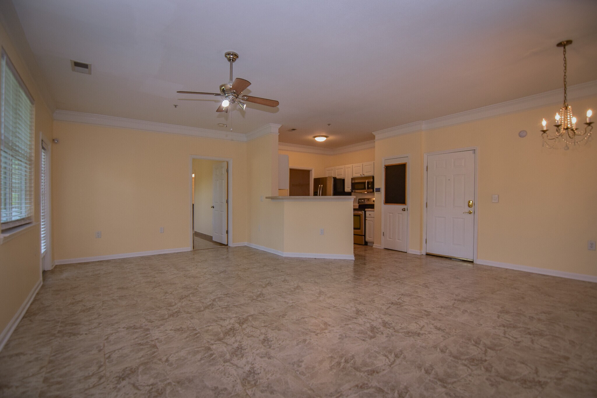 Building Photo - 1481 Cambridge Lakes Dr