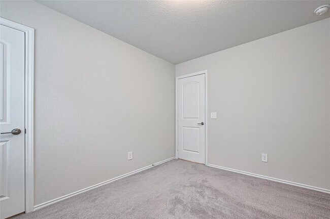 Building Photo - 3414 Signor Dr
