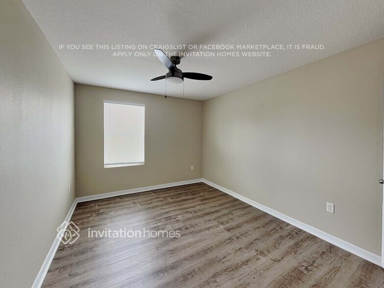 Building Photo - 10527 Whispering Hammock Dr