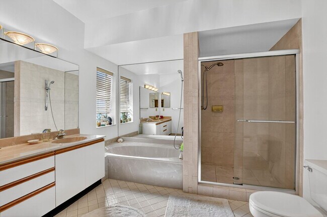 Building Photo - 7623 Cinebar Dr