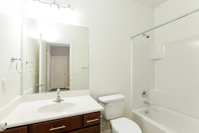 Building Photo - 24656 W Mobile Ln