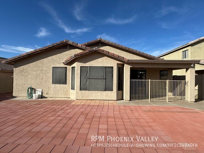 Building Photo - 2305 W Carter Rd