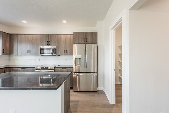 Building Photo - Brand New 4 Bed 2.5 Bath House in Star