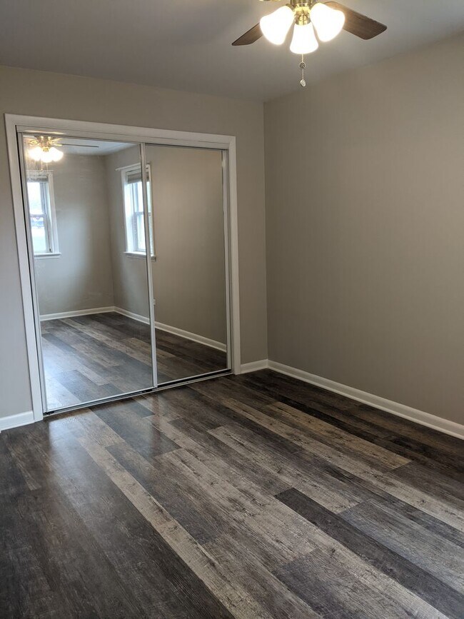 Building Photo - 620 Kungs Way