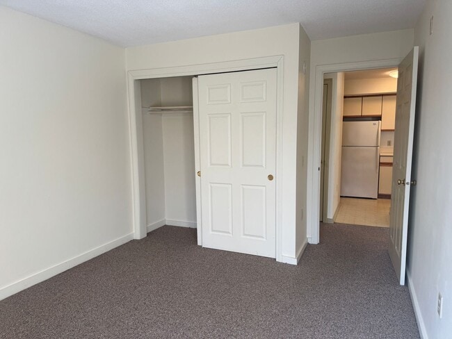 Building Photo - One bedroom at Ivy Place