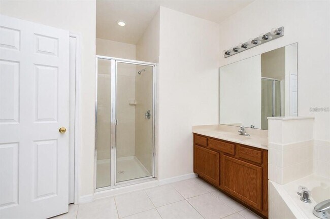 Building Photo - 2711 Patrician Cir