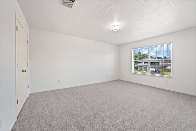 Building Photo - 5019 Woodland Meadows Ln