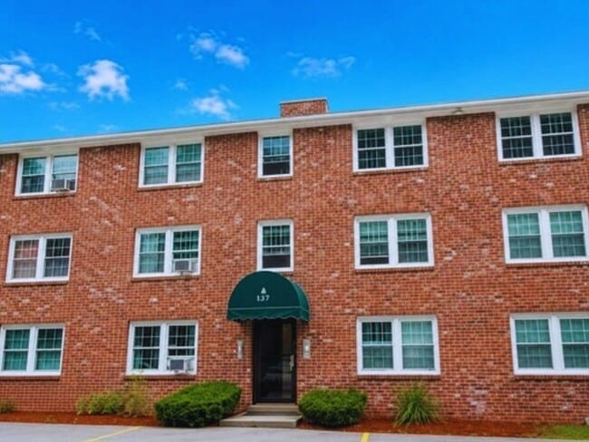 Building Photo - 180 Tyngsboro Rd