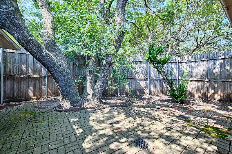 Building Photo - 2320 Kidwell Cir