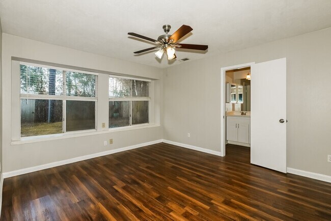 Building Photo - 16507 Quail Meadow Dr