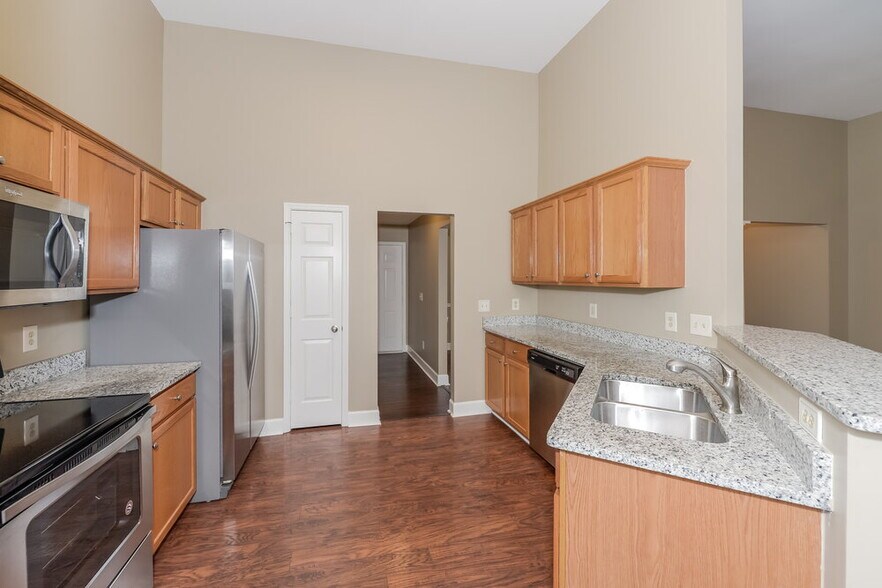 Building Photo - 1009 Nighthawk Ln