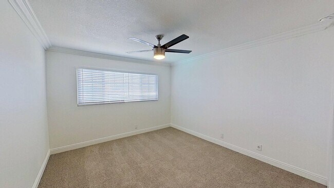 Building Photo - 24671 Paige Cir