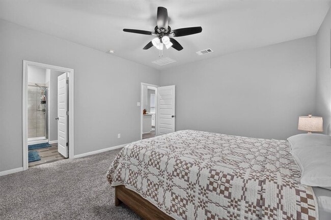Building Photo - 105 Drifter Ln