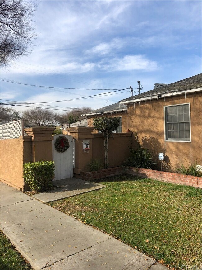 Building Photo - 17039 Crenshaw Blvd